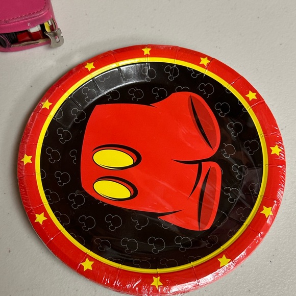 Disney Mickey Mouse party cake plates - Picture 8 of 11